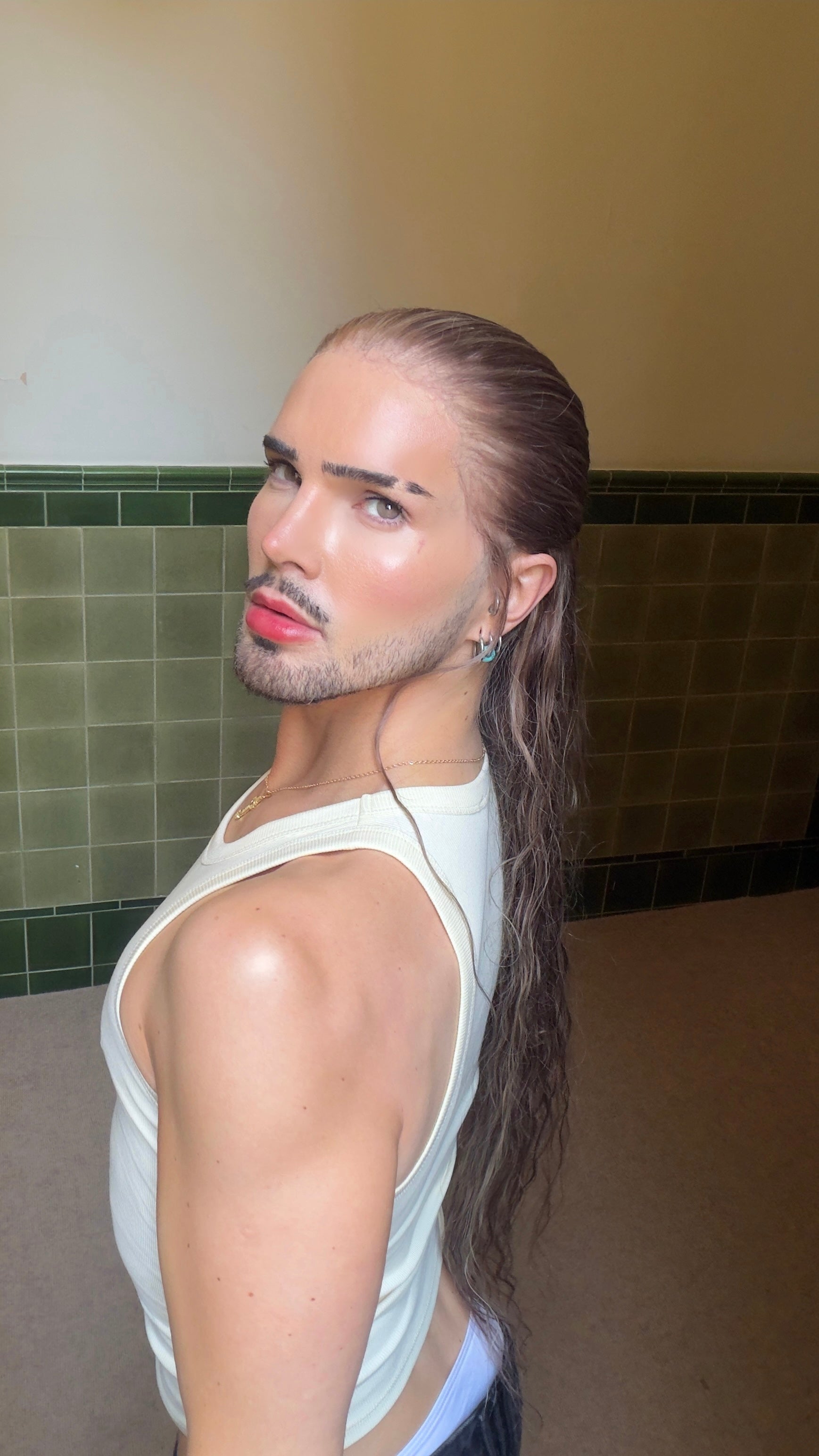 Ash Brown/ Dark Blonde Body Wave 32 INCH 13X6 LACE WIG