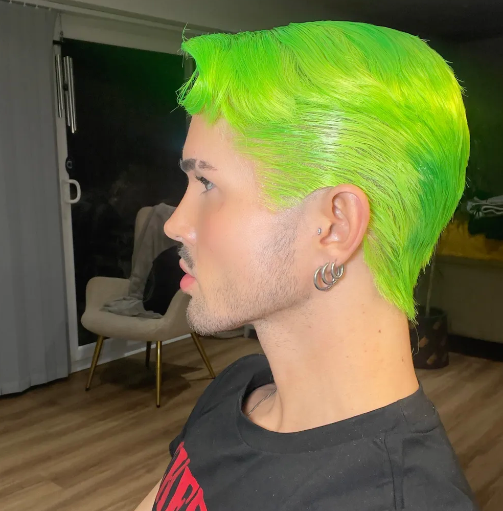 Highlighter Pen Green 360 Lace Wig With Tapered Sides & Longer Top