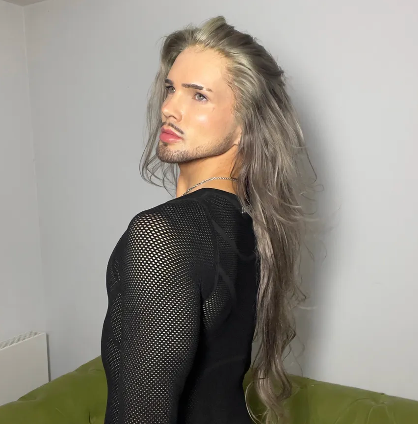 Old Manor Blonde - 30 Inch 360 Lace Wig