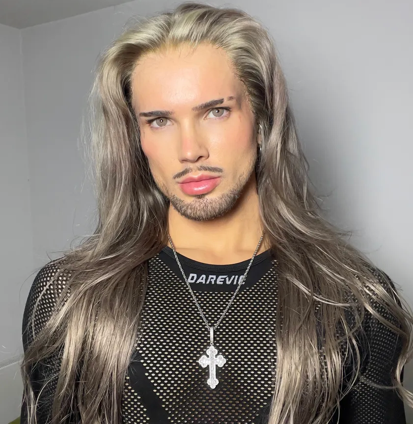 Old Manor Blonde - 30 Inch 360 Lace Wig