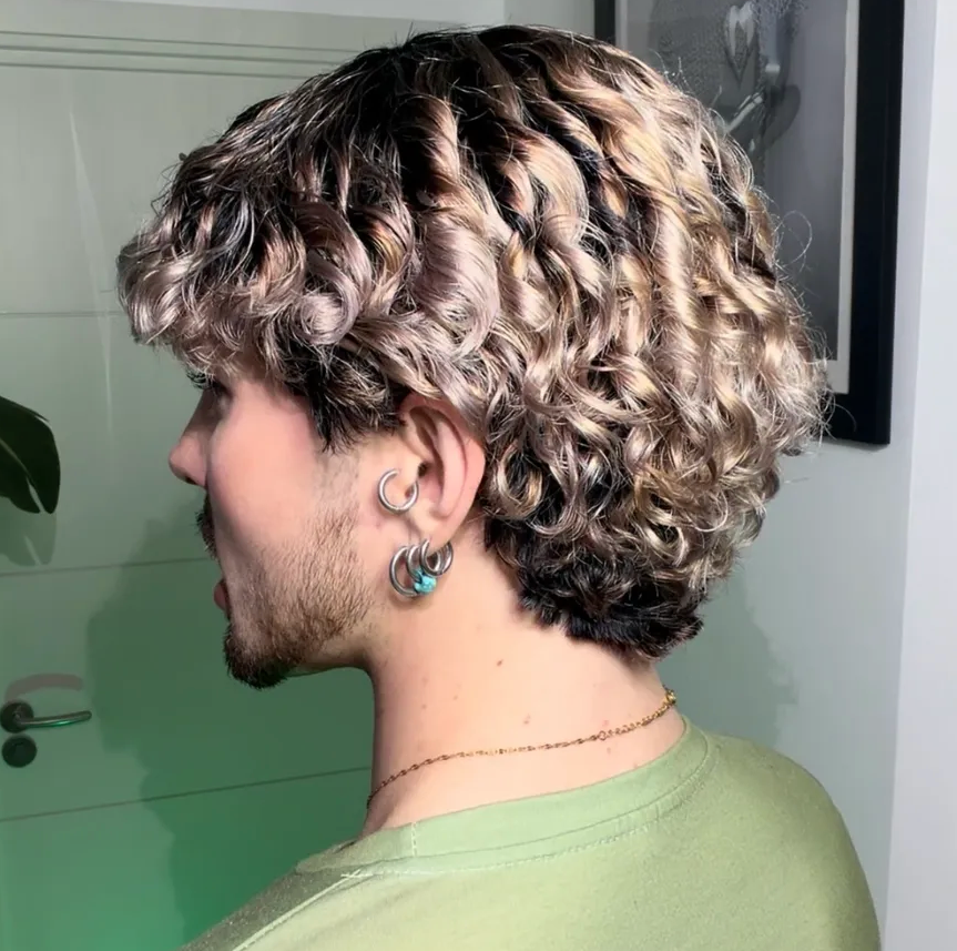 The Deluxe Collection 7. Iced Out Blonde Waves NO LACE WIG
